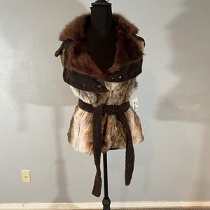 Cripple Creek Womens Faux Fur Belted Vest Brown Sherpa Grommet Size M NWT Chic